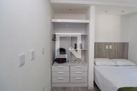 Quarto de kitnet/studio para alugar com 1 quarto, 27m² em Itapuã, Salvador