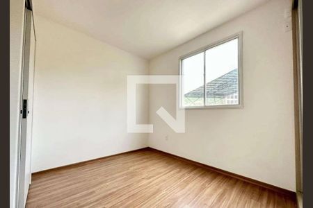 Quarto de apartamento para alugar com 2 quartos, 52m² em Buritis, Belo Horizonte