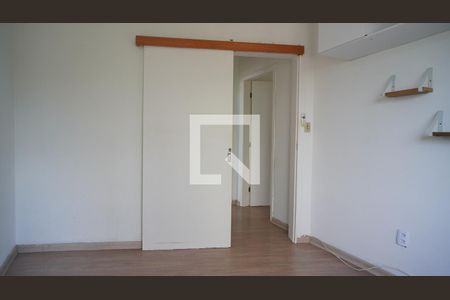 Quarto 1 de apartamento para alugar com 2 quartos, 58m² em Tristeza, Porto Alegre
