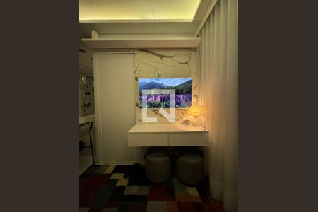 Sala de apartamento para alugar com 2 quartos, 34m² em Vila Rosalia, Guarulhos