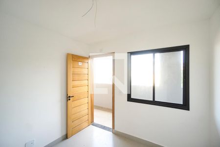 Sala e cozinha de apartamento para alugar com 2 quartos, 41m² em Vila Esperança, São Paulo