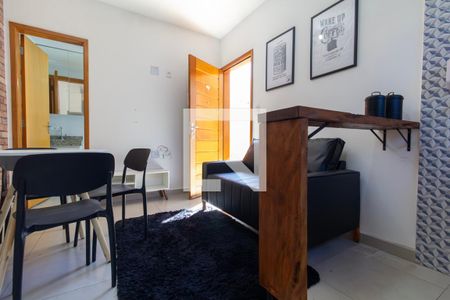 Sala e Cozinha de apartamento para alugar com 2 quartos, 47m² em Chácara Seis de Outubro, São Paulo