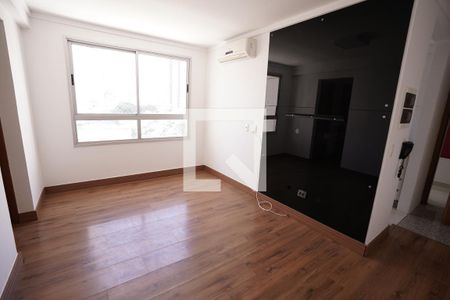 Sala de apartamento para alugar com 2 quartos, 55m² em Setor Bueno, Goiânia