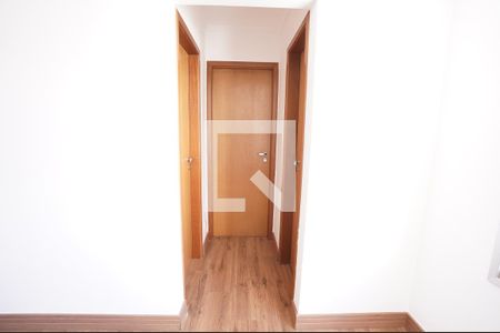 Corredor de apartamento para alugar com 2 quartos, 55m² em Setor Bueno, Goiânia