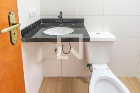Banheiro  de apartamento para alugar com 2 quartos, 50m² em Jardim Cipreste, São Bernardo do Campo