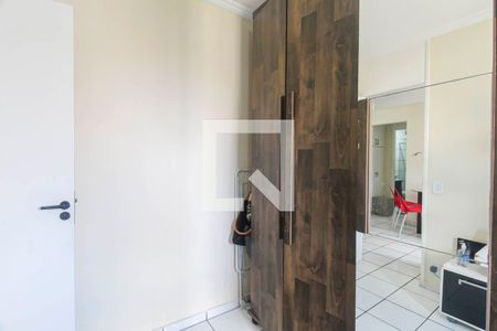 Quarto 1 de apartamento para alugar com 2 quartos, 41m² em Cidade Líder, São Paulo