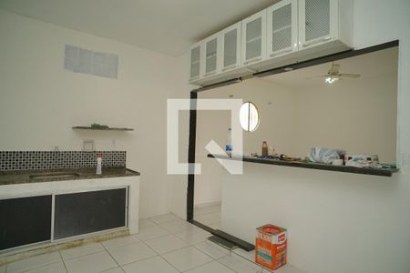 Cozinha de casa para alugar com 3 quartos, 360m² em Pindobas, Maricá