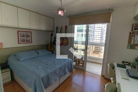 Suíte  de apartamento à venda com 2 quartos, 94m² em Icaraí, Niterói