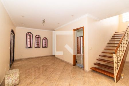 Sala de casa para alugar com 7 quartos, 130m² em Bangu, Rio de Janeiro