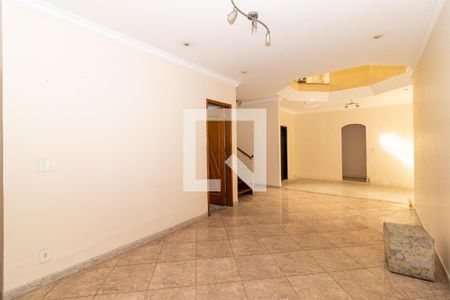 Sala de casa para alugar com 7 quartos, 130m² em Bangu, Rio de Janeiro