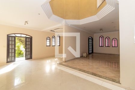 Sala de casa para alugar com 7 quartos, 130m² em Bangu, Rio de Janeiro