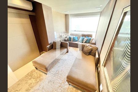 Sala de TV de apartamento à venda com 3 quartos, 195m² em Santana, São Paulo