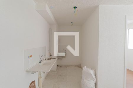 Sala/Cozinha/Área de Serviço de apartamento à venda com 2 quartos, 33m² em Vila Silvia, São Paulo