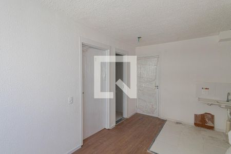 Sala/Cozinha/Área de Serviço de apartamento à venda com 2 quartos, 33m² em Vila Silvia, São Paulo