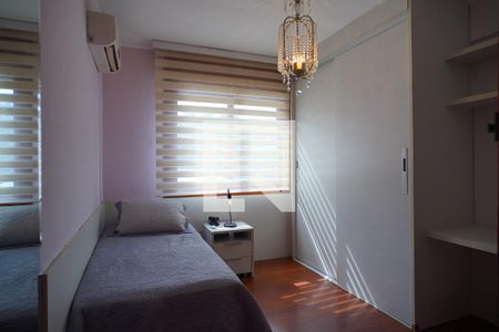 Quarto 2 de apartamento para alugar com 2 quartos, 90m² em Rio Branco, Porto Alegre