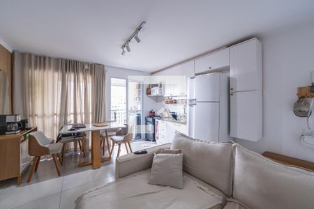 Sala/Cozinha de apartamento à venda com 2 quartos, 47m² em Vila Ré, São Paulo