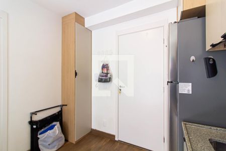 Cozinha de apartamento para alugar com 1 quarto, 27m² em Perdizes, São Paulo