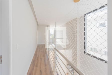 Corredor das Suítes de casa de condomínio à venda com 3 quartos, 235m² em Swiss Park, Campinas