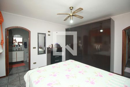 Suíte de casa à venda com 3 quartos, 250m² em Vila Palmares, Santo André