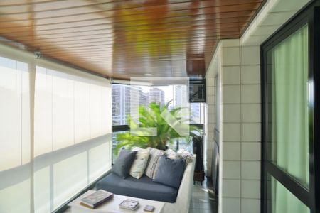 Varanda de apartamento para alugar com 3 quartos, 300m² em Barra da Tijuca, Rio de Janeiro