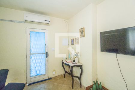 Sala de casa para alugar com 2 quartos, 140m² em Realengo, Rio de Janeiro