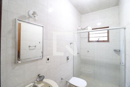 Banheiro Social de casa para alugar com 3 quartos, 180m² em Osvaldo Rezende, Uberlândia
