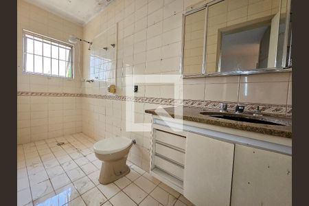 Banheiro da Suíte 1 de apartamento para alugar com 5 quartos, 190m² em Brooklin, São Paulo