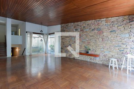 Sala de estar de casa à venda com 3 quartos, 267m² em Jardim Sao Bento, São Paulo