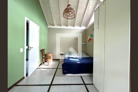 Suíte  de casa para alugar com 4 quartos, 450m² em Rio Tavares, Florianópolis