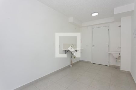 Sala de apartamento para alugar com 1 quarto, 27m² em Guaiauna, São Paulo