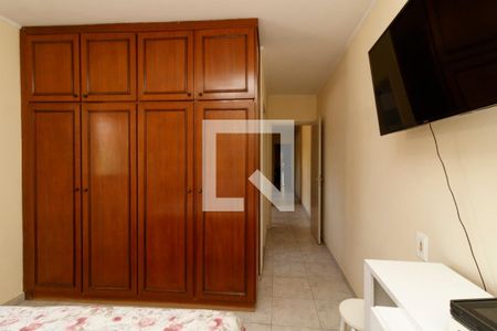 Suíte de casa à venda com 3 quartos, 182m² em Vila Mazzei, São Paulo