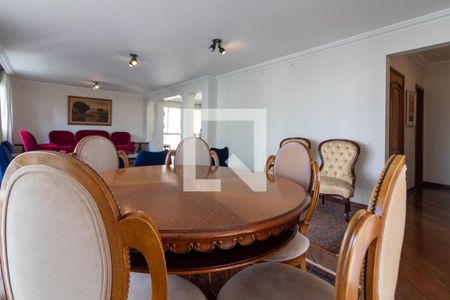 Sala de apartamento para alugar com 3 quartos, 252m² em Moema, São Paulo