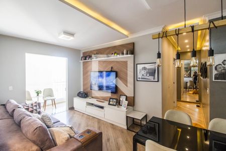 Sala  de apartamento à venda com 2 quartos, 72m² em Jardim Tupanci, Barueri