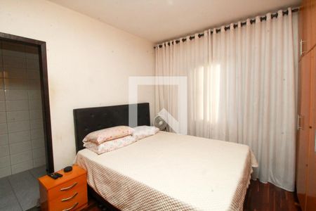 Suíte de casa à venda com 3 quartos, 172m² em Vila Aquilino, Santo André