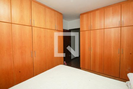 Suíte de casa à venda com 3 quartos, 172m² em Vila Aquilino, Santo André