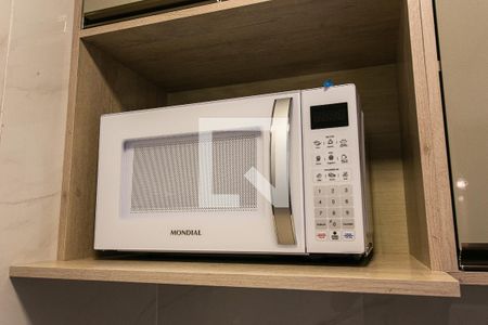 Cozinha - Microondas de apartamento para alugar com 1 quarto, 28m² em Penha de França, São Paulo