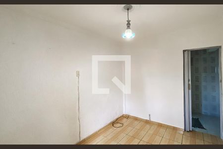 Quarto 1 de casa para alugar com 2 quartos, 60m² em Vila Araguaia, São Paulo