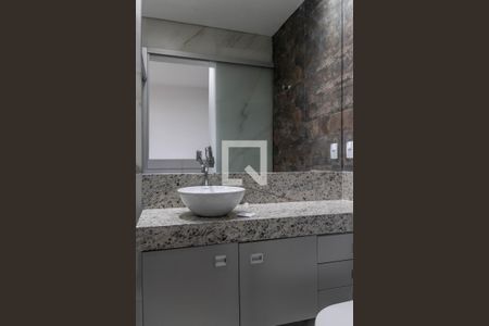 Banheiro da Suíte de apartamento para alugar com 1 quarto, 32m² em Estoril, Belo Horizonte
