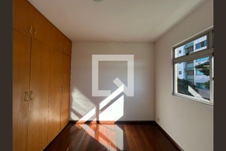 Apartamento à venda com 3 quartos, 62m² em Liberdade, Belo Horizonte