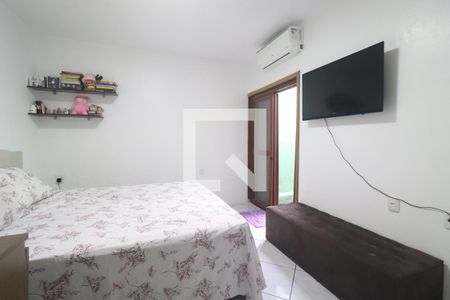 Suíte de casa à venda com 4 quartos, 200m² em Ouro Branco, Novo Hamburgo