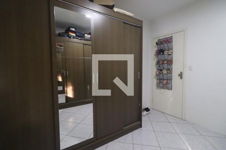 Quarto 01 de casa à venda com 4 quartos, 200m² em Ouro Branco, Novo Hamburgo