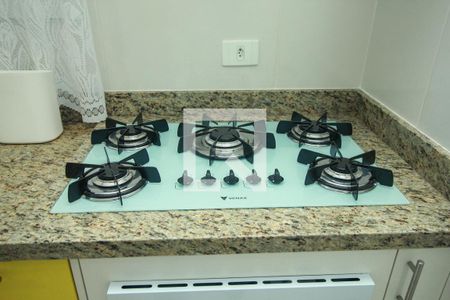 Sala/Cozinha de apartamento à venda com 2 quartos, 50m² em Vila Pires, Santo André