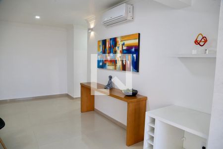 Sala de apartamento para alugar com 2 quartos, 85m² em Santo Amaro, São Paulo