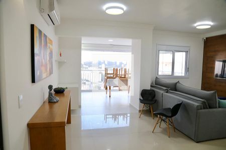 Sala de apartamento para alugar com 2 quartos, 85m² em Santo Amaro, São Paulo