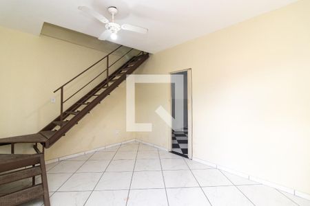 Casa à venda com 2 quartos, 70m² em Realengo, Rio de Janeiro
