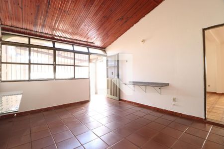 Sala 2 de casa para alugar com 4 quartos, 100m² em Cidade Jardim, Uberlândia