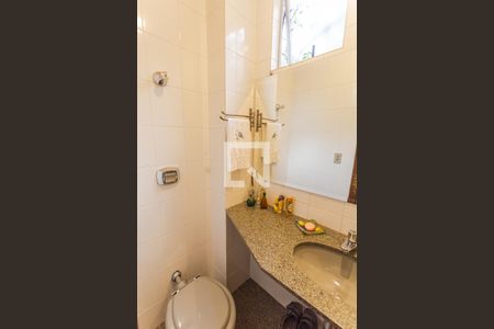 Lavabo na Sala de apartamento à venda com 4 quartos, 140m² em Santo Antônio, Belo Horizonte
