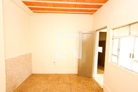 Sala de casa para alugar com 3 quartos, 98m² em Carlos Prates, Belo Horizonte
