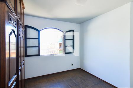 Casa à venda com 4 quartos, 360m² em Jardim Vila Galvao, Guarulhos