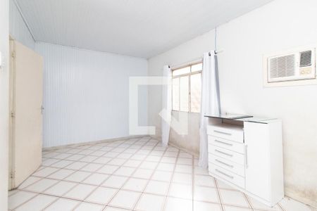 Quarto 2 de casa à venda com 2 quartos, 130m² em Cavalhada, Porto Alegre